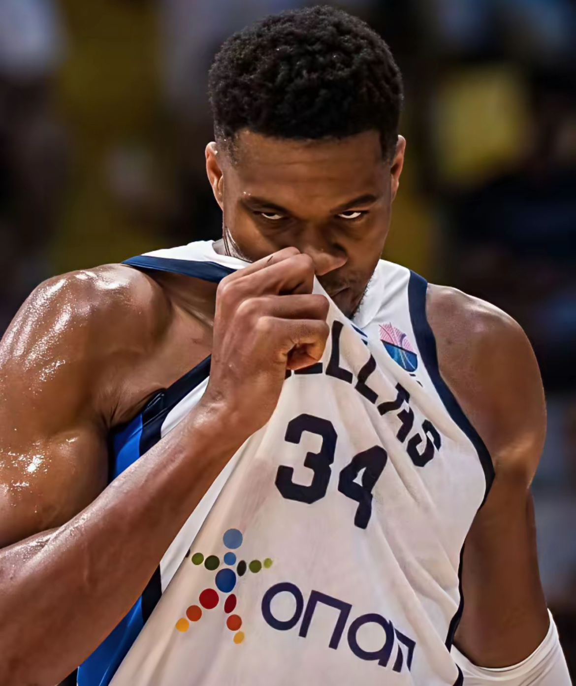 爱游戏体育-字母哥连续七场比赛得分超过惊险取胜，IG挑战极限！的简单介绍