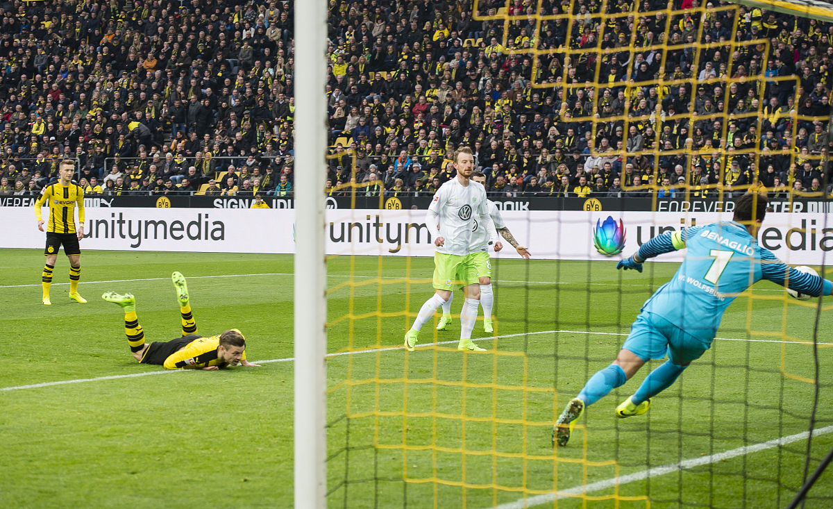 爱游戏体育-关于德布劳内新星突破纪录表现惊艳，巴塞罗那未来可期！的信息